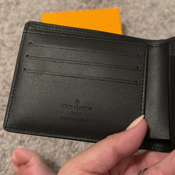 Men’s Bifold Monogram Wallet - Picture 3 of 7